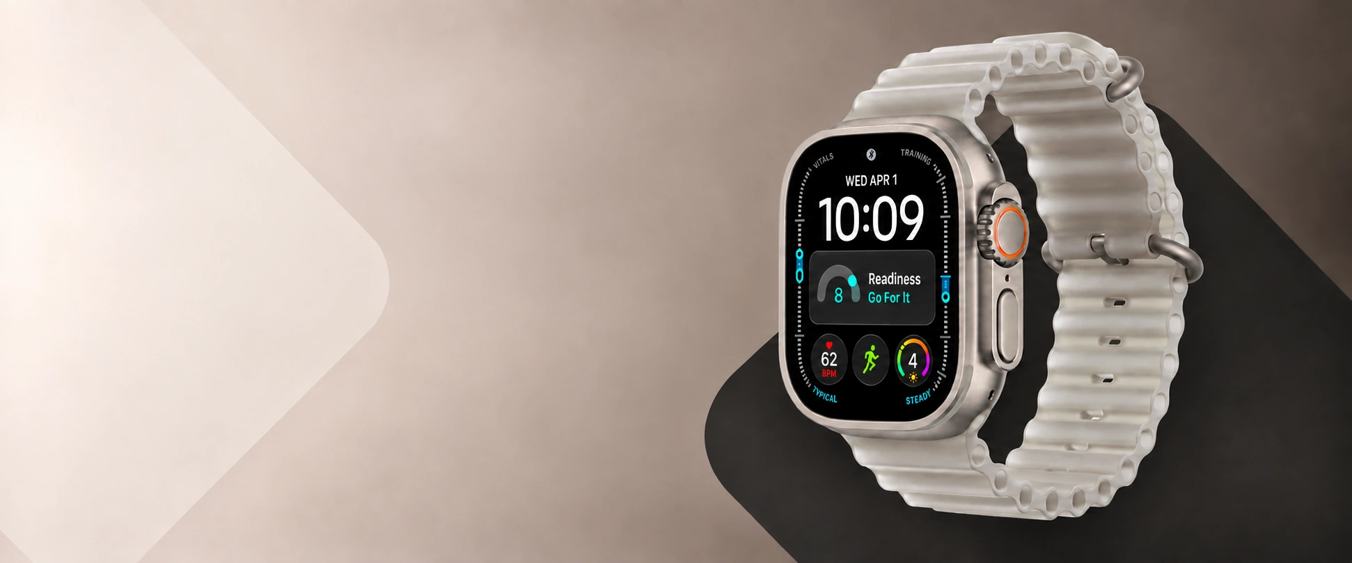 Apple Watch Ultra 4: корпус Natural Titanium и светлый ремешок